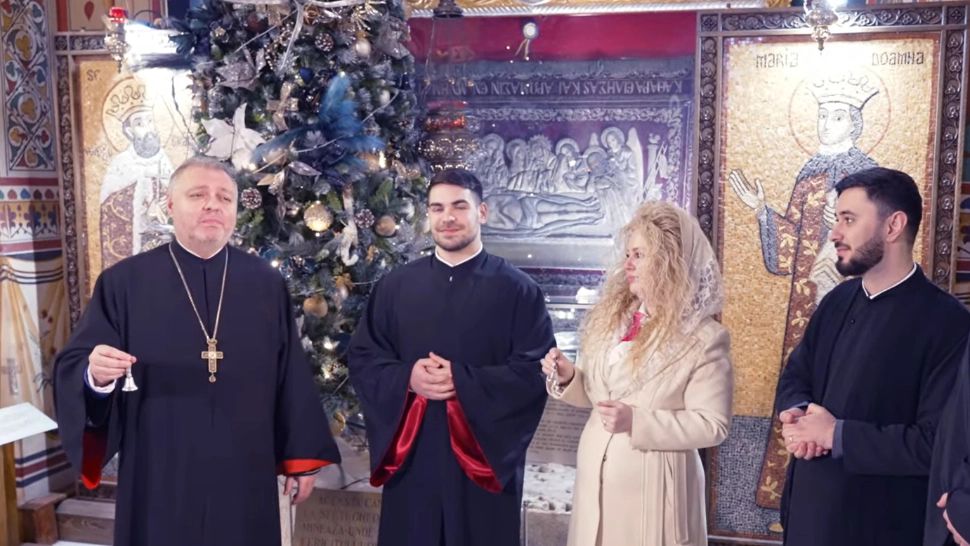 Părintele Emil Cărămizaru, moment emoționant în biserică