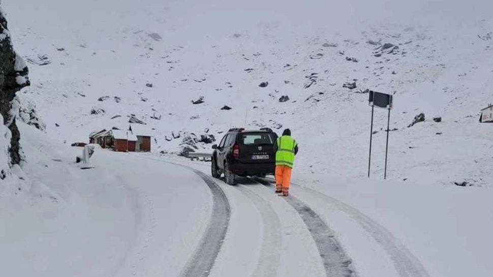 Avertizare Infotrafic: ninsori puternice afectează circulația pe A1 Sibiu–Deva și DN 7