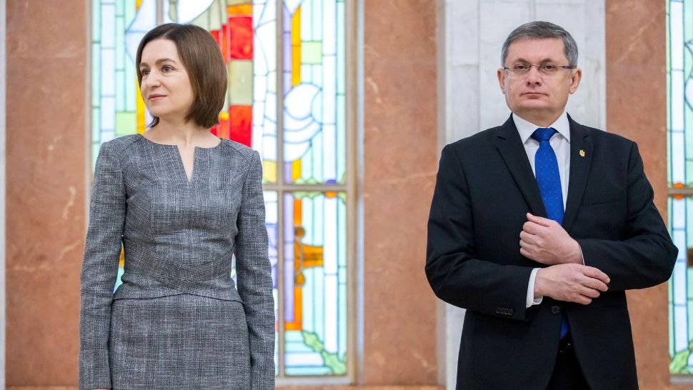 Igor Grosu l-a felicitat pe „Ciucă” pentru victoria de la Primăria Capitalei (foto: profimedia)