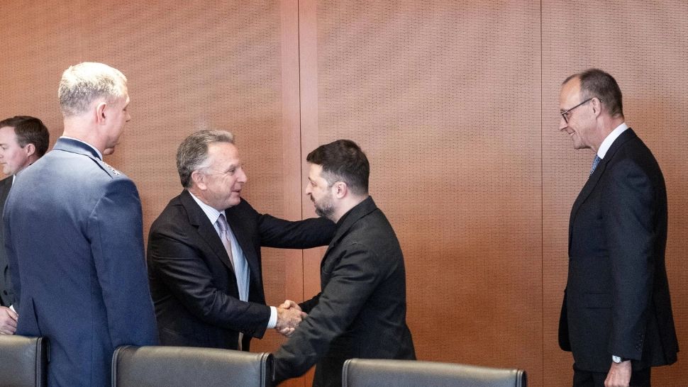 Volodimir Zelenski si Steve Witkoff (Profimedia)