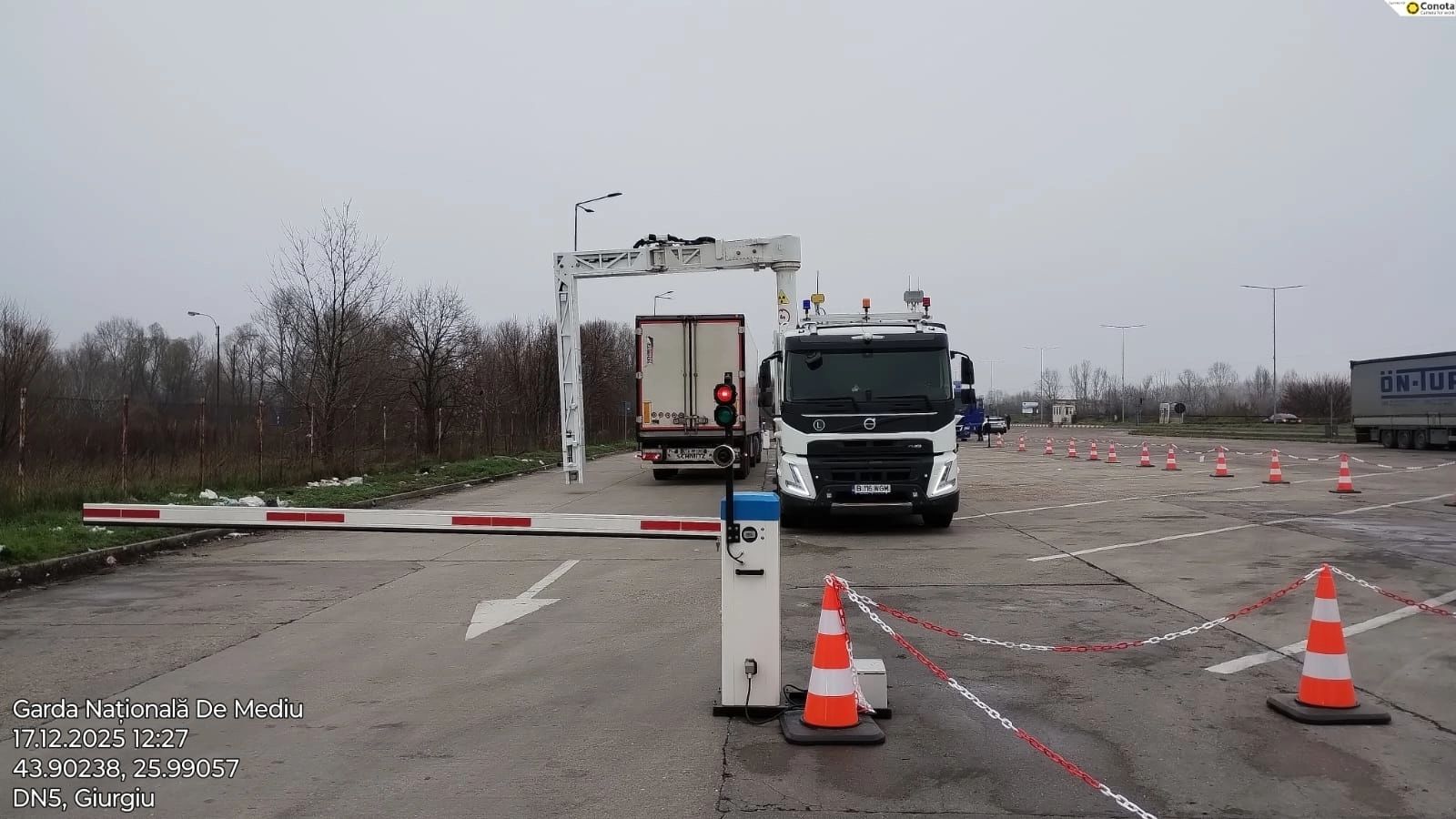 Scanere cu raze X pentru verificarea camioanelor, la Vama Giurgiu. Foto/GNM