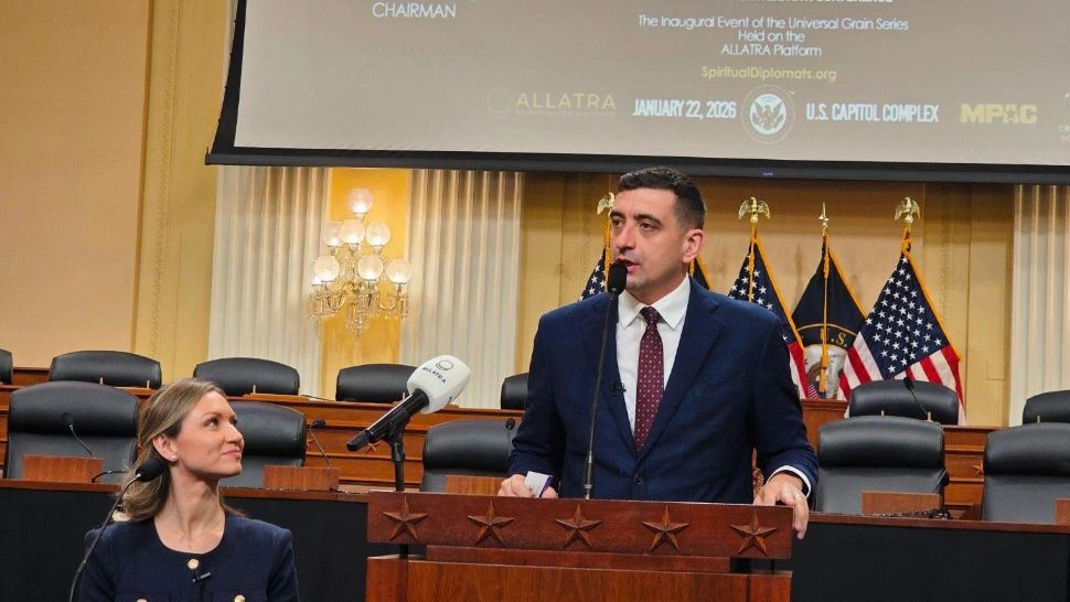 George Simion, mesaj de forță pe Facebook: „Românii, treziți-vă!”/ Foto: Facebook