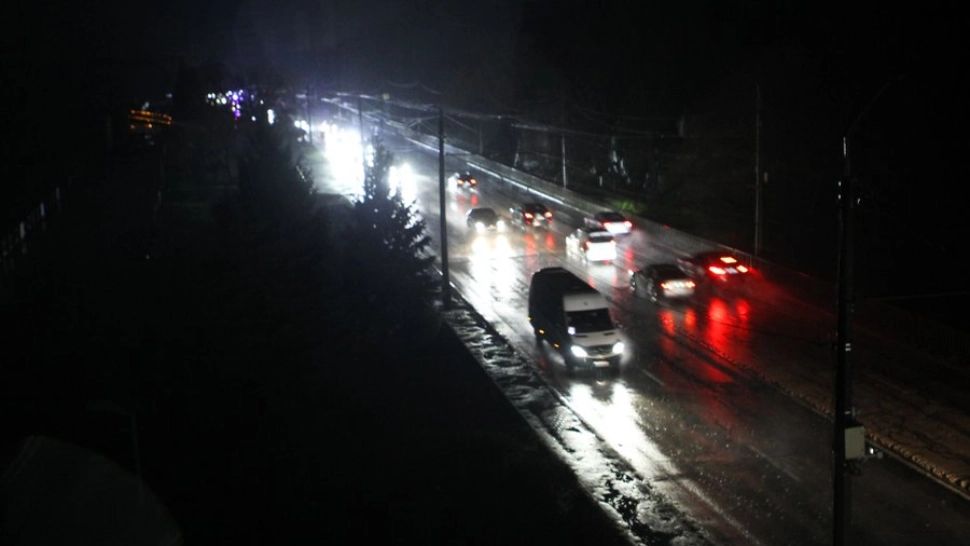 Război în Ucraina, ziua 1419. Kievul, din nou sub atac: explozii în timpul nopții, mii de oameni fără căldură / Foto: X 