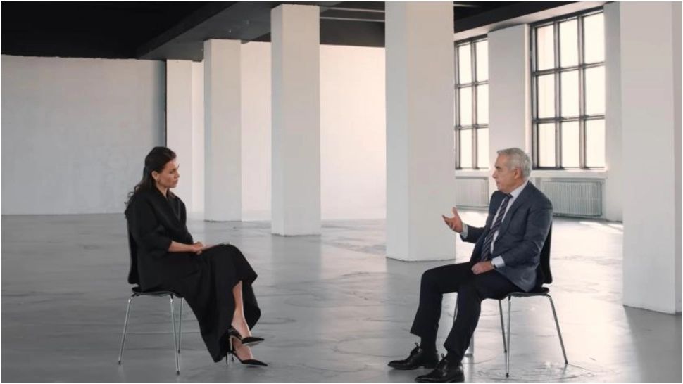 Jurnalista care i-a luat interviu lui Călin Georgescu, blocată la graniță