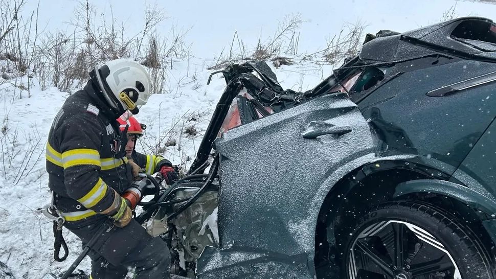 Accident teribil pe Centura Timișoarei. Un bărbat a murit pe loc după ce mașina i-a fost spulberată de un TIR.