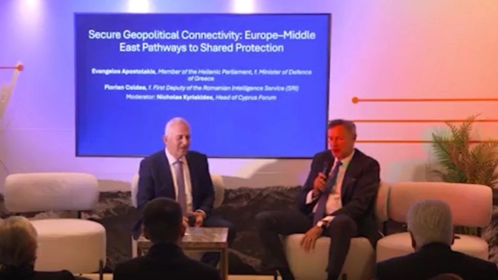 Florian Coldea, avertisment halucinant de la Davos: „Serviciile secrete vor decide viitorul lumii!”. Anca Alexandrescu: "El și alți șefi ai serviciilor au fost vânduți puterilor străine"