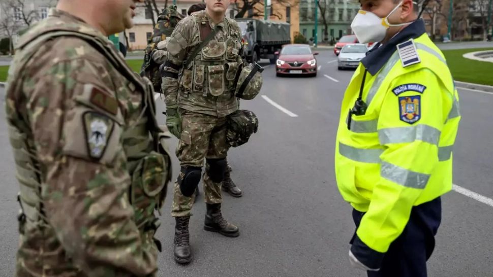 Crește vârsta de pensionare pentru militari și polițiști.