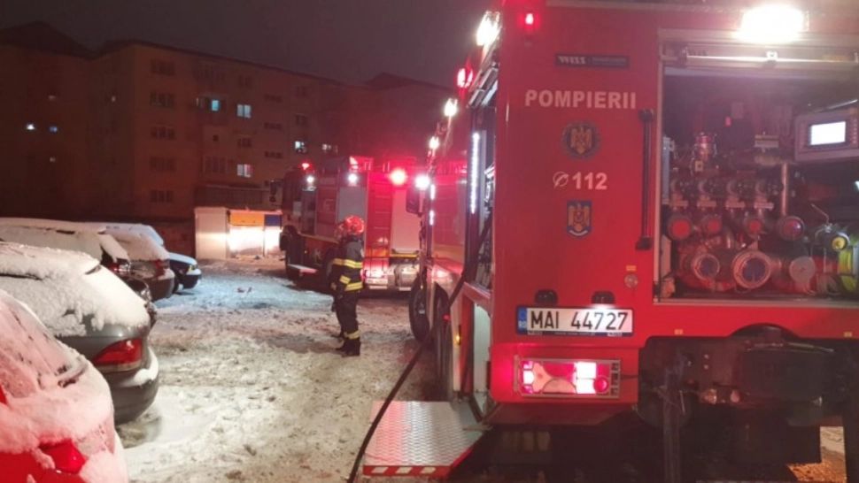 Explozie urmată de incendiu într-un apartament din Zalău