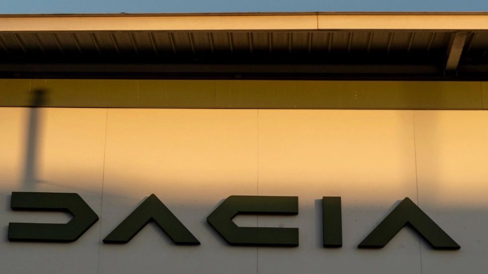 Amenzi uriașe pentru Dacia și Renault după o înțelegere secretă privind angajații