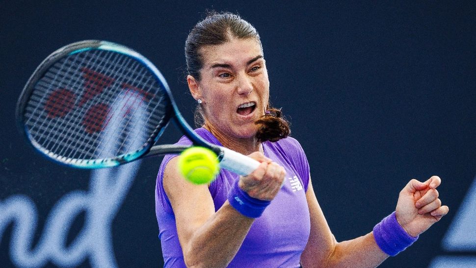Sorana Cîrstea avansează la Brisbane, după victoria spectaculoasă în fața Jelenei Ostapenko (foto: profimedia)