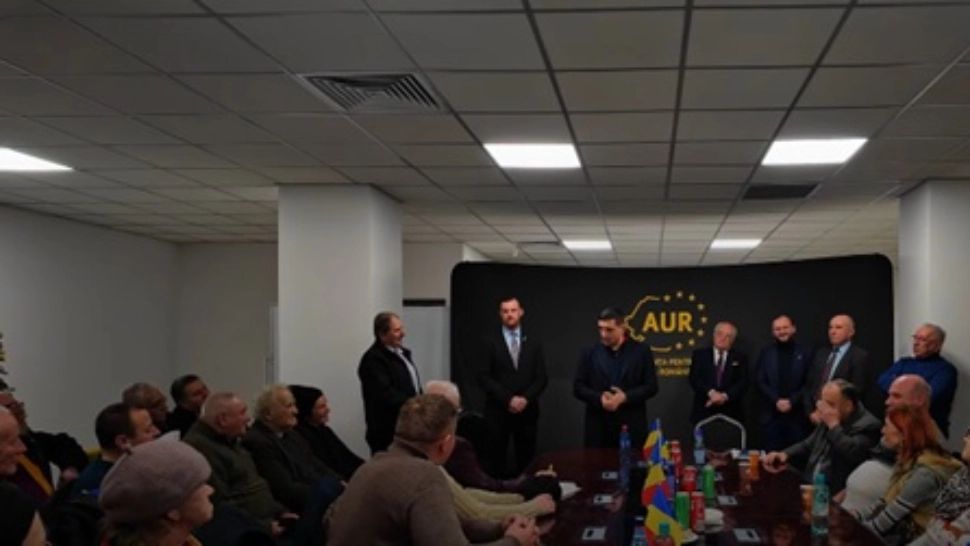 George Simion, mesaj din mijlocul pensionarilor: I-au făcut pe alții proprietari pe munca și pe pământurile noastre