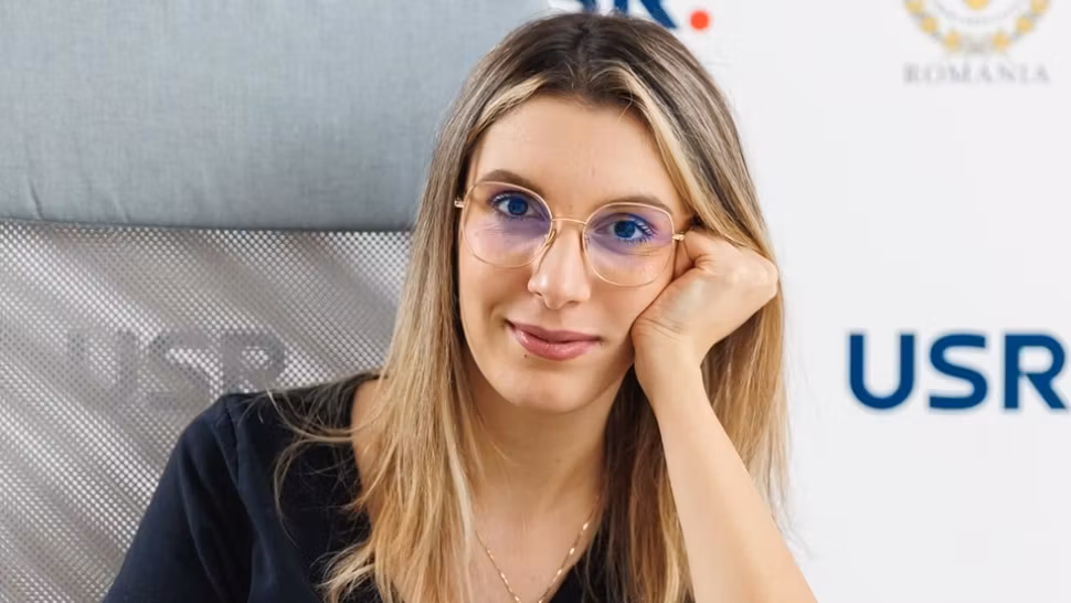 Acuzații grave la adresa Dianei Buzoianu: aviz pentru o mină fără drept de exploatare/ Facebook