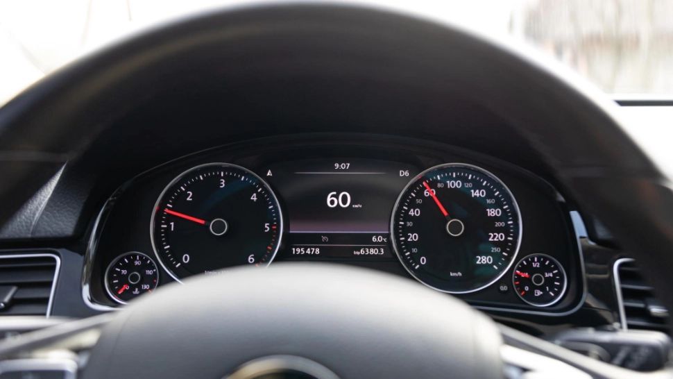 UE le pune bețe în roate samsarilor care dădeau kilometrajul înapoi.