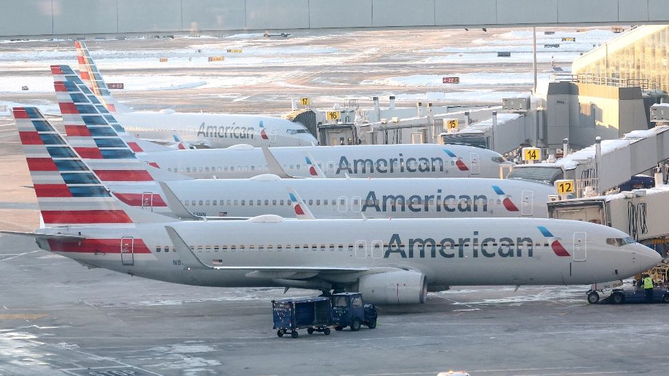 Ancheta după descoperirea unei posibile urme de glonț pe un avion American Airlines/ Profimedia