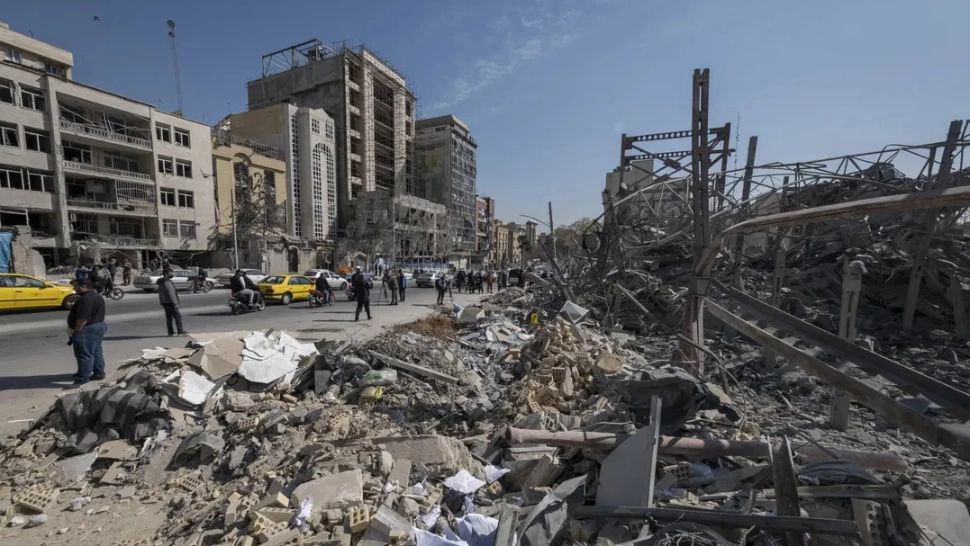 Economia mondială va fi pusă la încercare de războiul din Orientul Mijlociu, spune FMI.