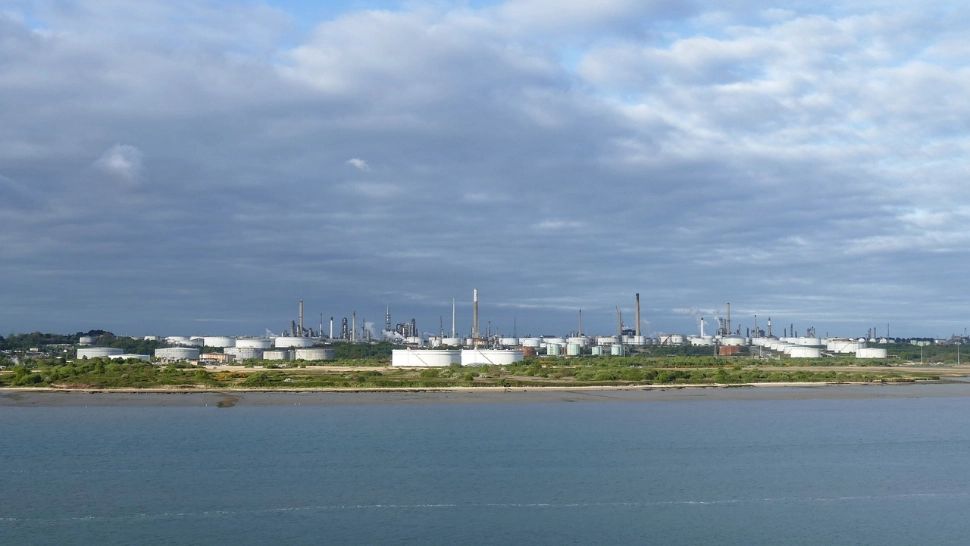 Urmează cea mai mare criză de petrol din istorie. Conflictul din Orientul Mijlociu zguduie piața petrolului