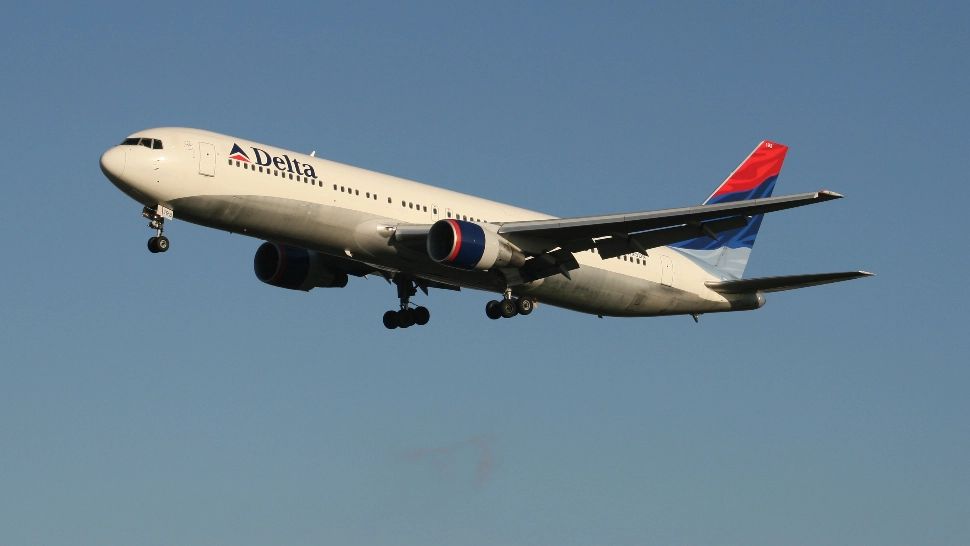 Panică, în aer! Mai multe persoane, rănite după turbulențe în timpul unui zbor Delta Airlines Los Angeles–Sydney/ Foto: Profimedia