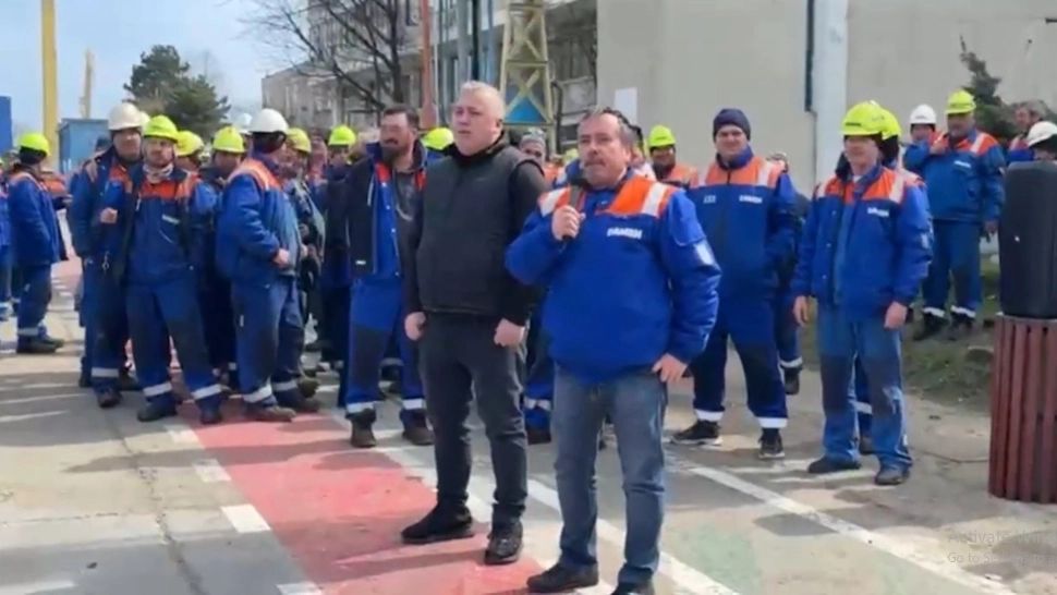 Noi proteste la șanterul naval din Mangalia. Angajații neplătiți de trei luni cer salariile restante