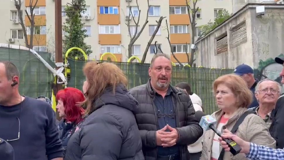 Protest în Rahova: oamenii rămași fără case, după explozie sunt revoltați |  VIDEO