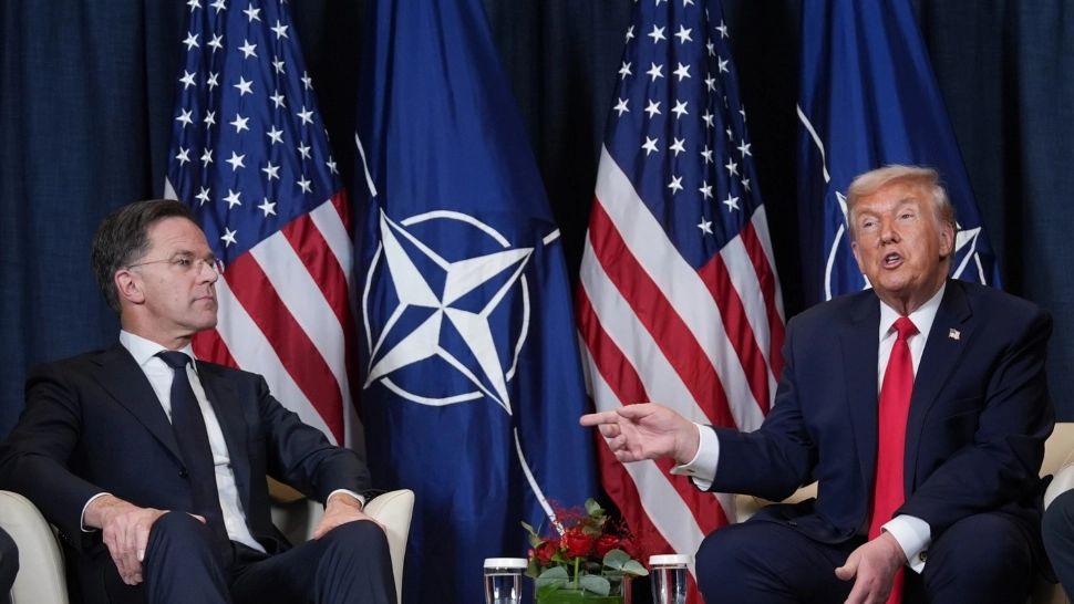 Mark Rutte și Donald Trump/ Profimedia