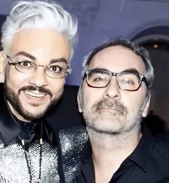 Cântărețul rus Philipp Kirkorov și compozitorul grec Dimitris Kontopoulos