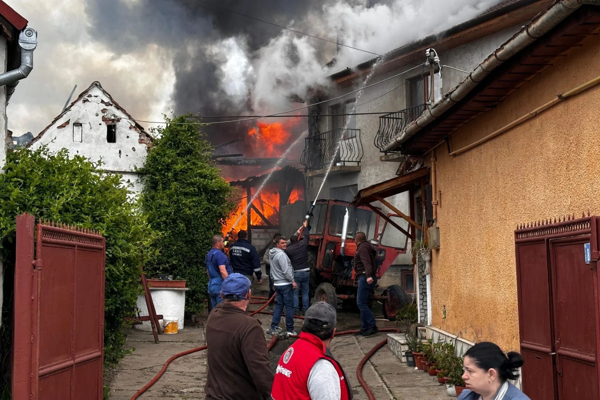Incendiu în Sibiu. Sursa foto: Turnulsfatului.ro.