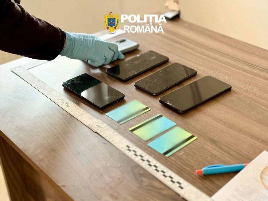 Percheziții în Dâmbovița