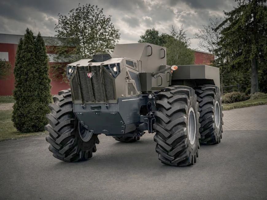 România a transformat tractorul în armă de război