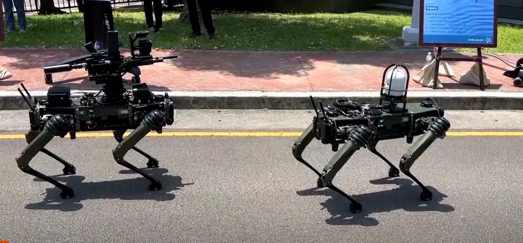 Taiwanul testează câini-robot înarmați pentru a descuraja China. Foto/Captură video