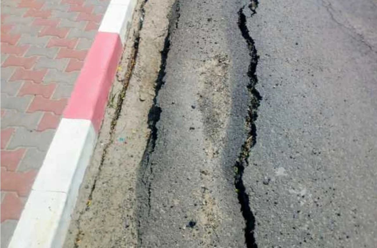 DN 10 - surpat în fața Primăriei Siriu/ Foto: DRDP Buzău