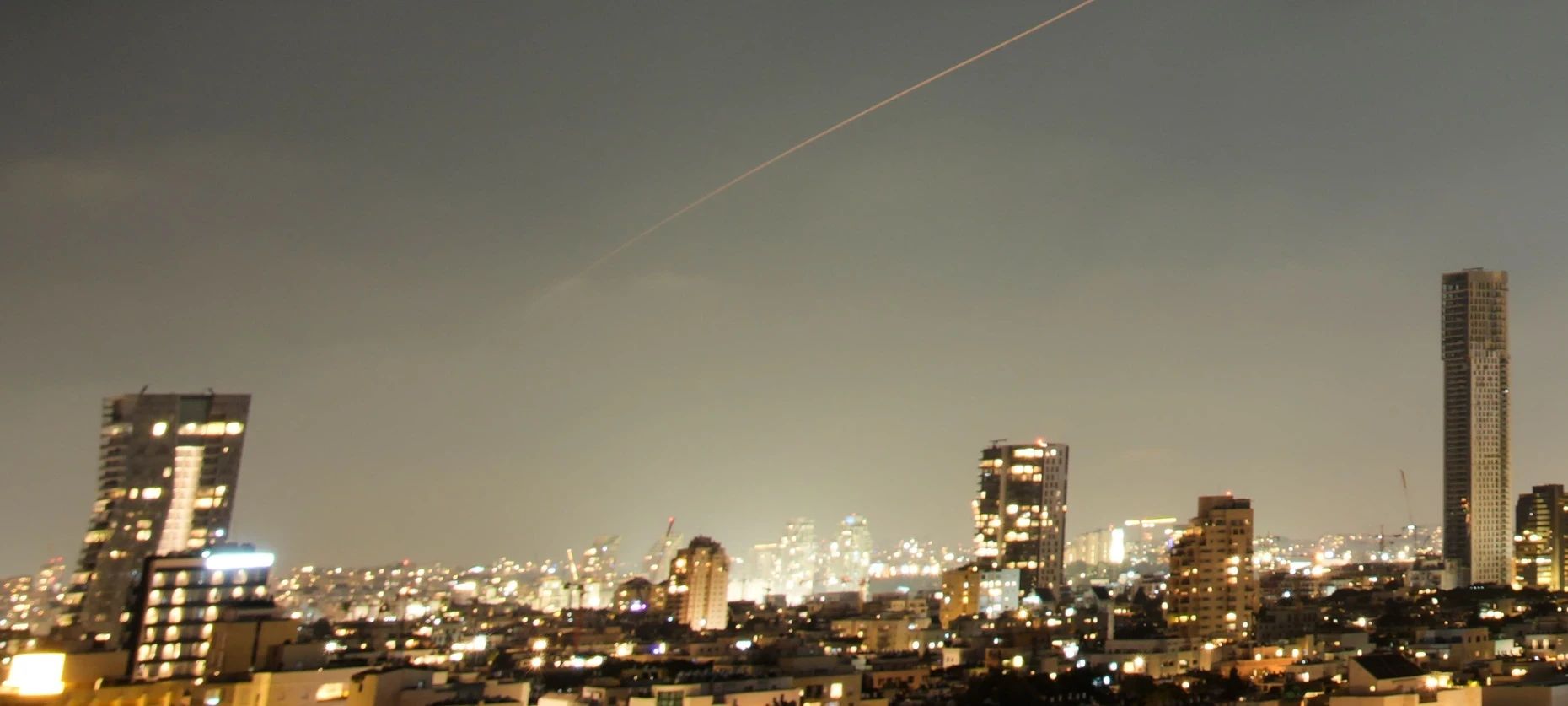 Rachete iraniene deasupra Tel Aviv-ului