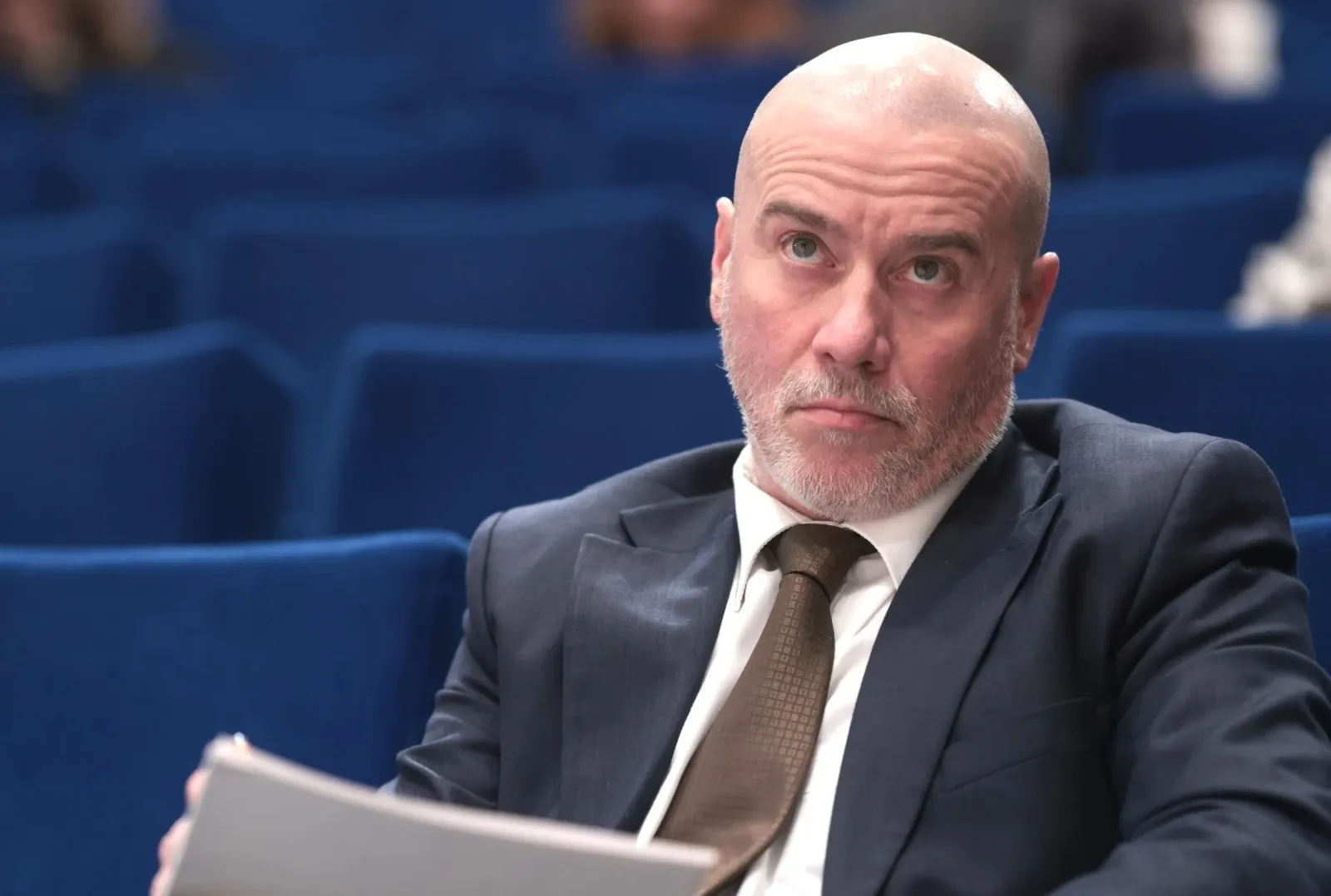 Ministrul care a jignit interesul național, ținut în funcție