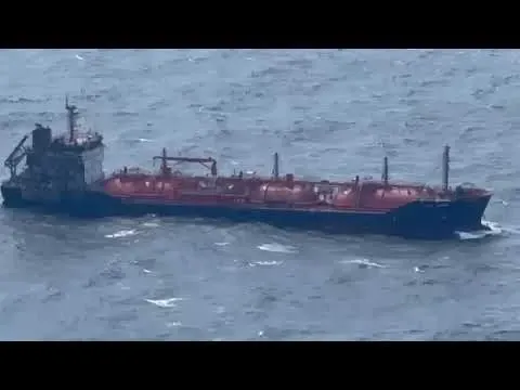 Nou survol al navei lovite în Marea Neagră