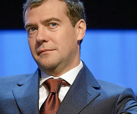 Rusia ar putea închiria submarine nucleare Indiei, a declarat preşedintele rus Dmitri Medvedev