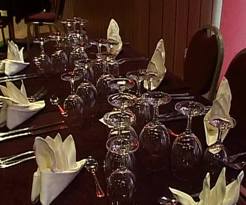 Revelionul la un restaurant de lux a costat mai mult decât salariu minim