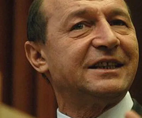 Profesorii şi pensionarii au primit o ciozvârtă de la ospăţul prezidenţial