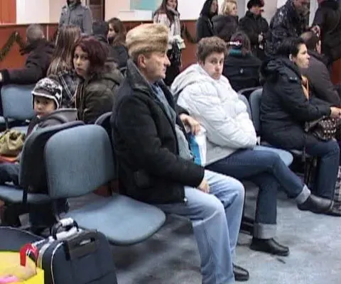 Mii de români care se întorceau în Spania şi Italia s-au înghesuit după Revelion în autogări