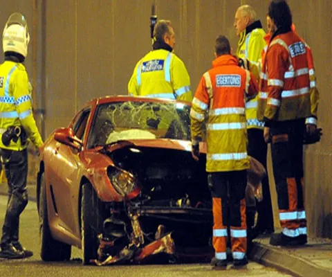 Cristiano Ronaldo a fost implicat într-un accident rutier, dar nu a fost rănit  - GALERIE FOTO