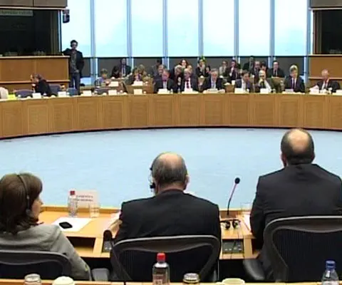 Uniunea Europeană a cerut Rusiei şi Ucrainei să pună capăt crizei gazului
