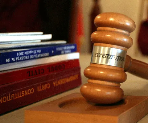 Preşedintele CSM susţine adoptarea Codurilor prin asumarea răspunderii Guvernului