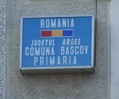 O judecătoare din Argeş şi-a înscenat un accident ca să nu mai plătească reparaţiile la propria maşină