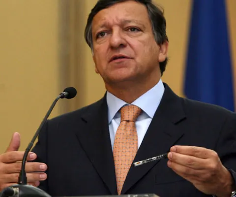Barroso cere guvernului Boc să redreseze tendinţa negativă din ultimele luni în domeniul justiţiei