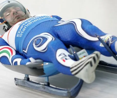 Italianul Armin Zoggeler conduce în clasamentul Cupei Mondiale la sanie
