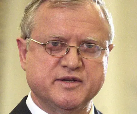 Marian Sârbu: Legea care prevede majorarea pensiilor cu 50% va intra în vigoare în 2010