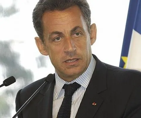 Sarkozy nu a intenţionat să meargă sâmbătă la Moscova