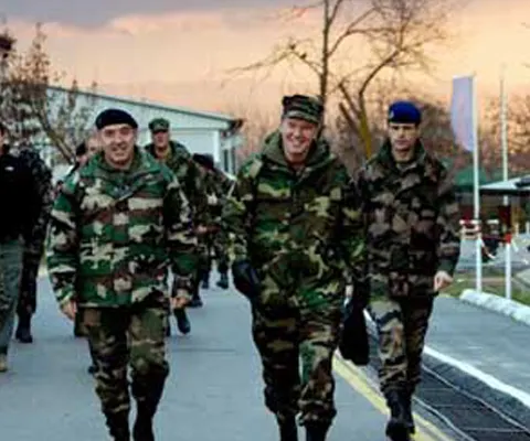 Kosovo şi-a făcut armată. Belgradul protestează