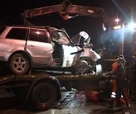 Un tânăr din Sebeş s-a urcat la volan băut şi a făcut accident