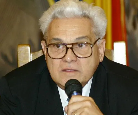 Deputatul UDMR de Africa, scos cu tam-tam din Parlament