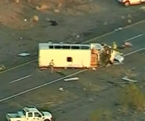 6 morţi şi 16 răniţi într-un accident petrecut lângă Barajul Hooover