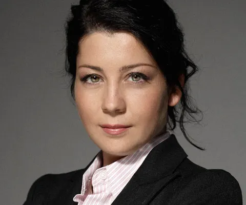 Bernadett Budai, purtătorul de cuvânt al guvernului ungar a leşinat într-o conferinţă